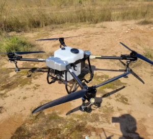 YJTech 50L Agriculture Sprayer Drone - big capacity water tank sprayer drone agricultural — изображение 3